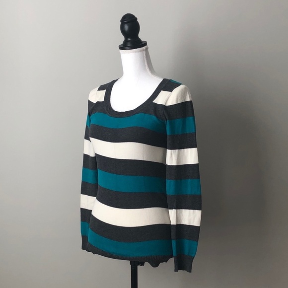 RUE21 | Striped Scoop Neck Sweater - Picture 3 of 6